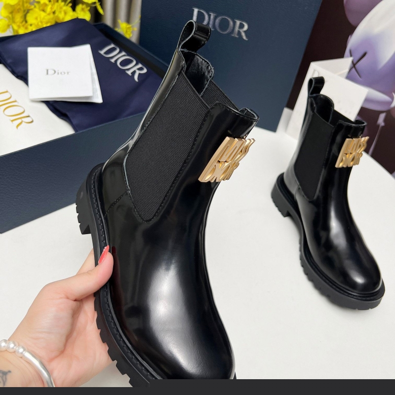 ch**an D*or boots
